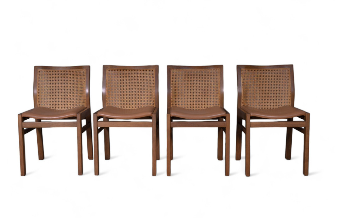 Set de 4 Chaises Molteni&C en Noyer National avec Assise en Cuir et Dossier en Cannage de Vienne