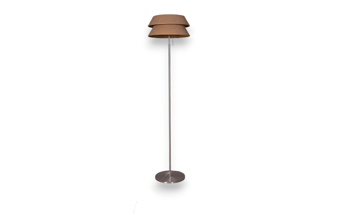 Floor Lamp with Woven Straw Shade and Stainless Steel Structure – Natural and Elegant Design