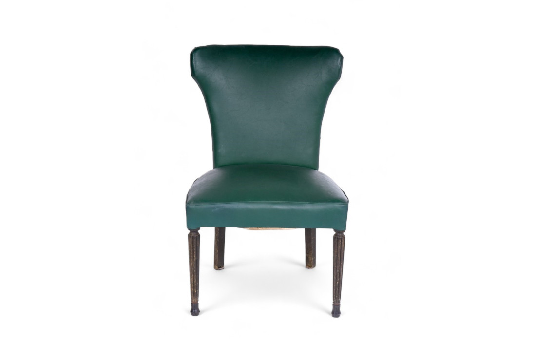 Fauteuil Vintage en Similicuir Vert avec Pieds en Bois et Bordures Cloutées