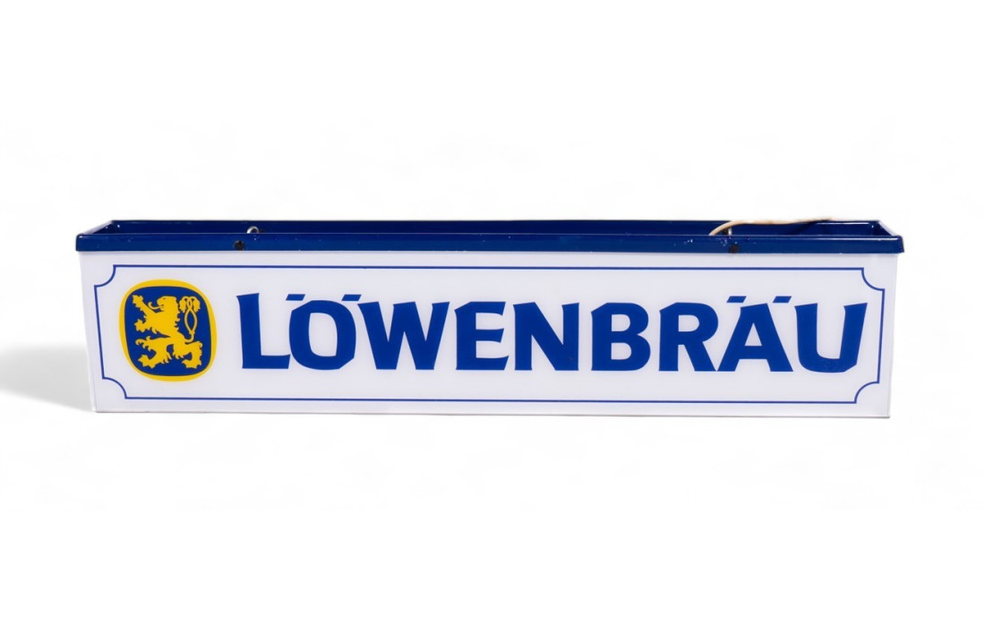 Vintage Löwenbräu Beer Lighted Sign in Plastic and Iron