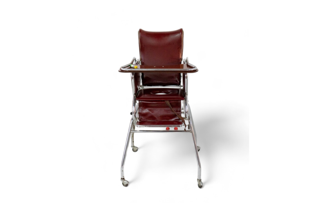 Vintage High Chair from the 1970s in Burgundy Leather with Tray and Potty