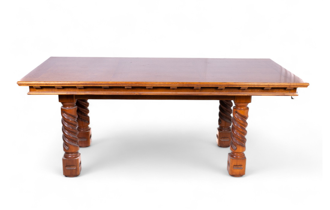 Mesa vintage de madera maciza con patas torneadas