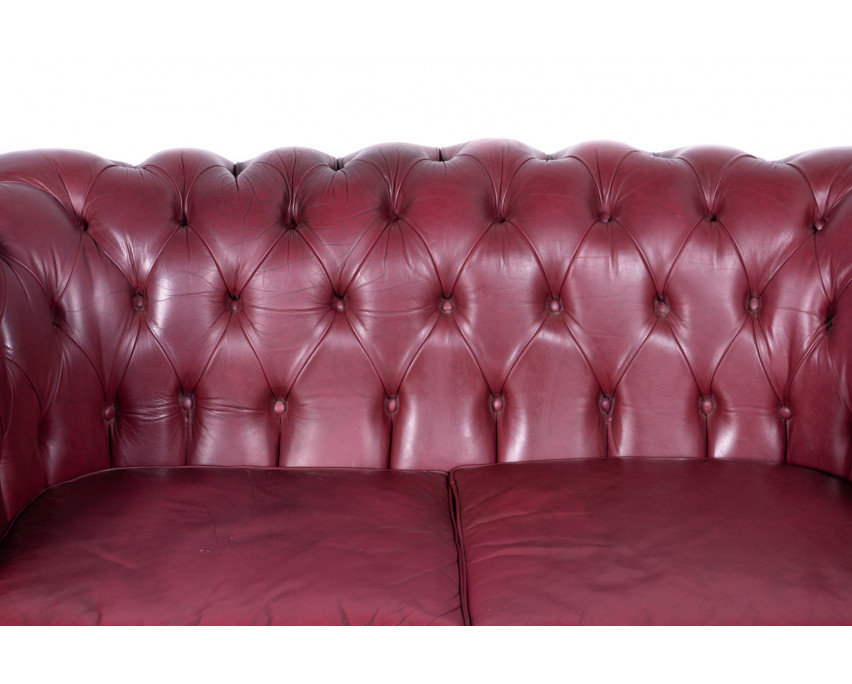 Sofá de cuero chesterfield modelo 2 plazas